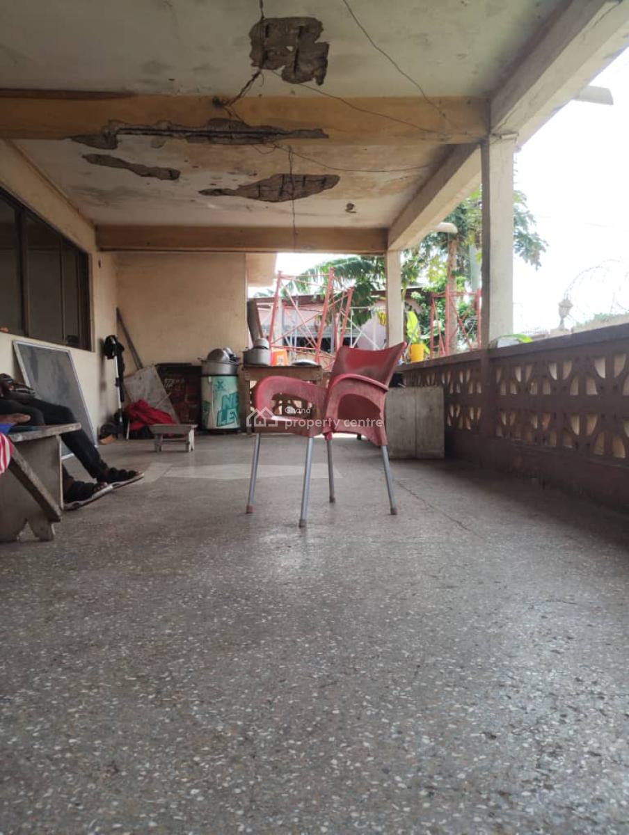 *registered 5brm House @ Darkuman Nyamekye, Accra*, Darkuman Nyamekye, Accra Metropolitan, Accra, House for Sale