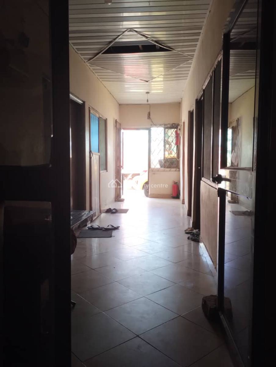 *registered 5brm House @ Darkuman Nyamekye, Accra*, Darkuman Nyamekye, Accra Metropolitan, Accra, House for Sale