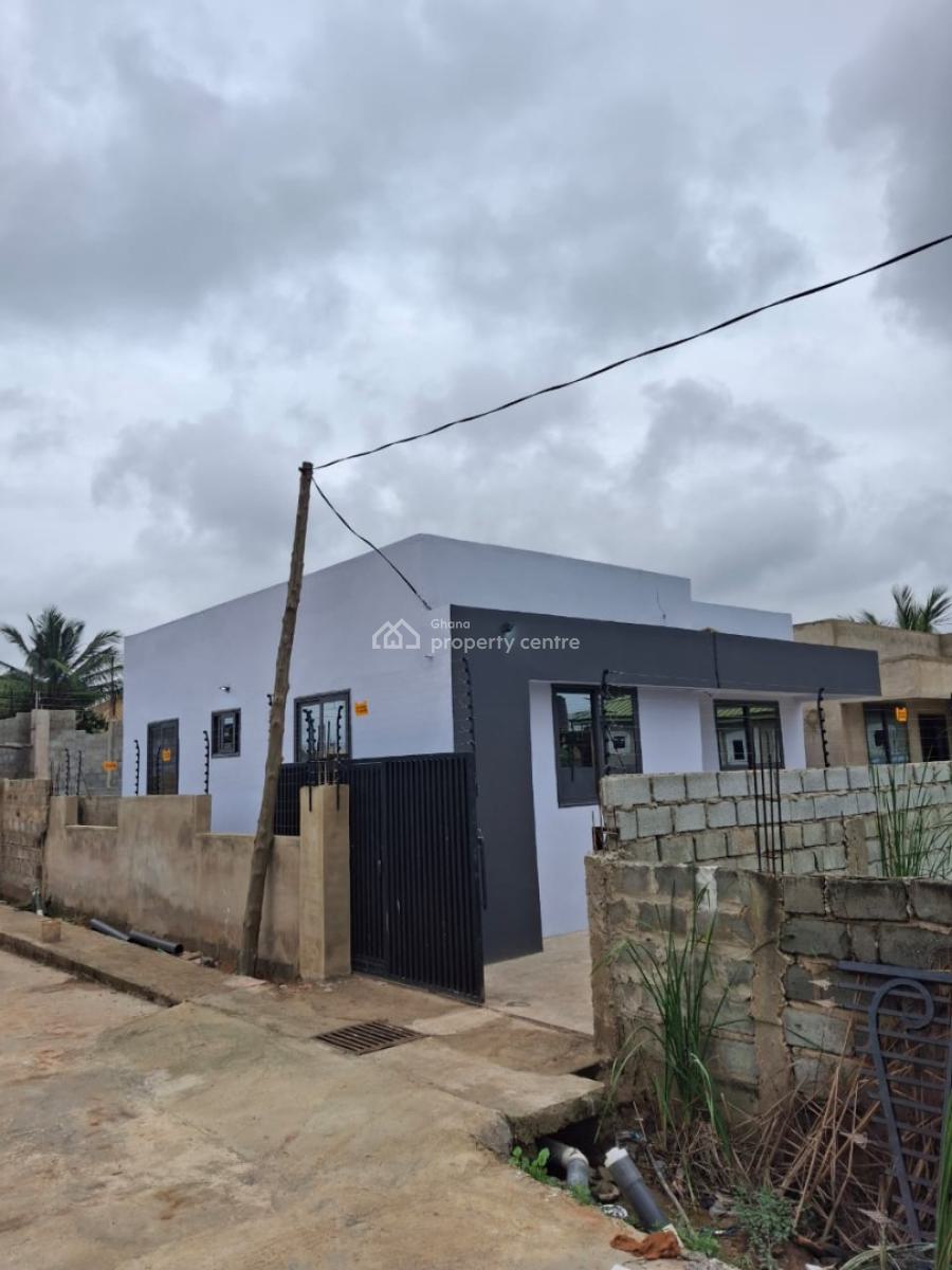 *titled & Newly Built 2 Master Brm House @ Oyarifa, Accra, Oyarifa Ghana Flag, Oyarifa, La Nkwantanang Madina Municipal, Accra, House for Sale
