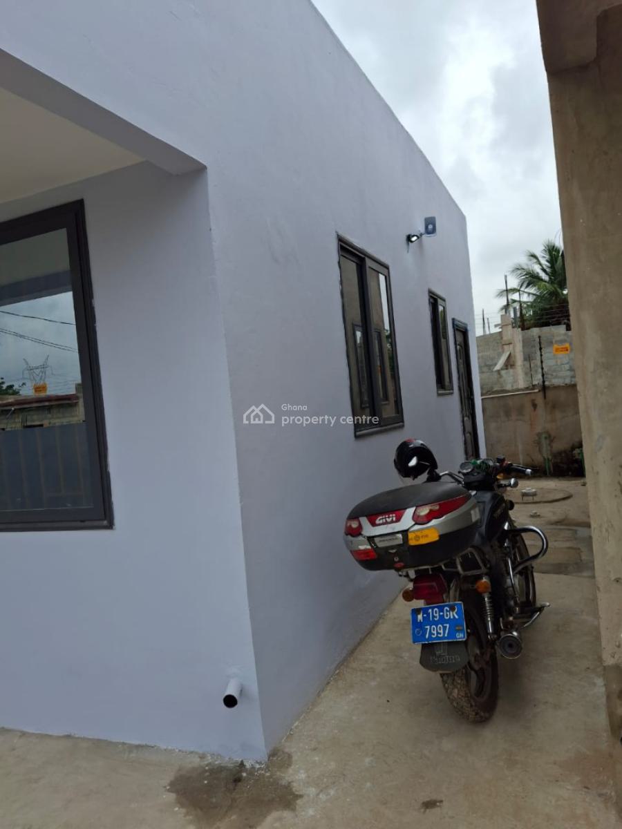 *titled & Newly Built 2 Master Brm House @ Oyarifa, Accra, Oyarifa Ghana Flag, Oyarifa, La Nkwantanang Madina Municipal, Accra, House for Sale