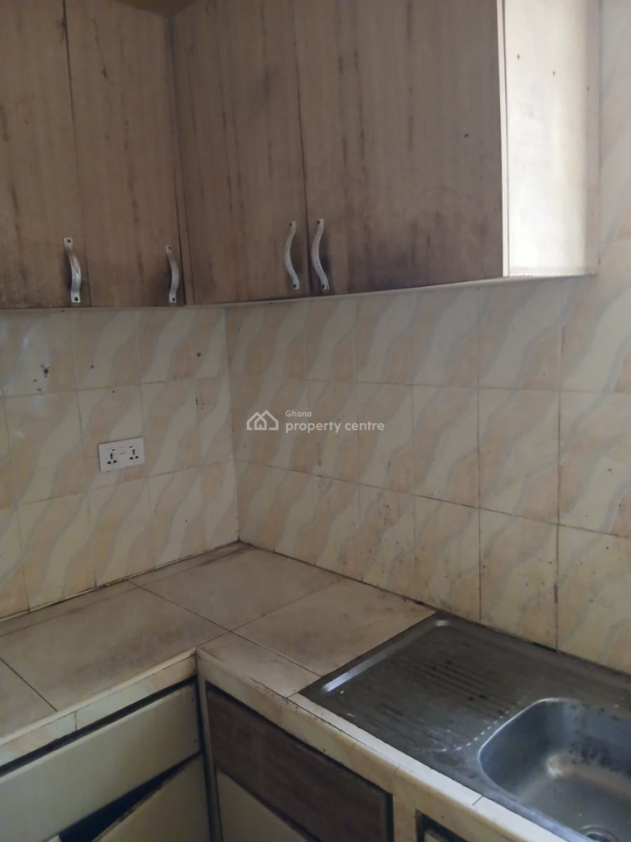 *hot Cake Titled 5brm House on 1 & Half Plots Behind West Hills Mall, West Hills Mall Area, Accra Metropolitan, Accra, House for Sale