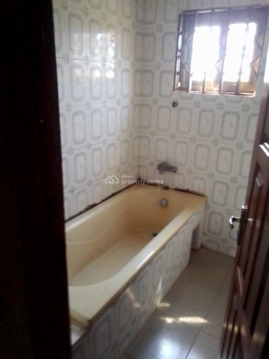 *registered 5brm + Outhouse @ Gbawe, Accra*, Gbawe Bulemin Area, Ga South Municipal, Accra, House for Sale