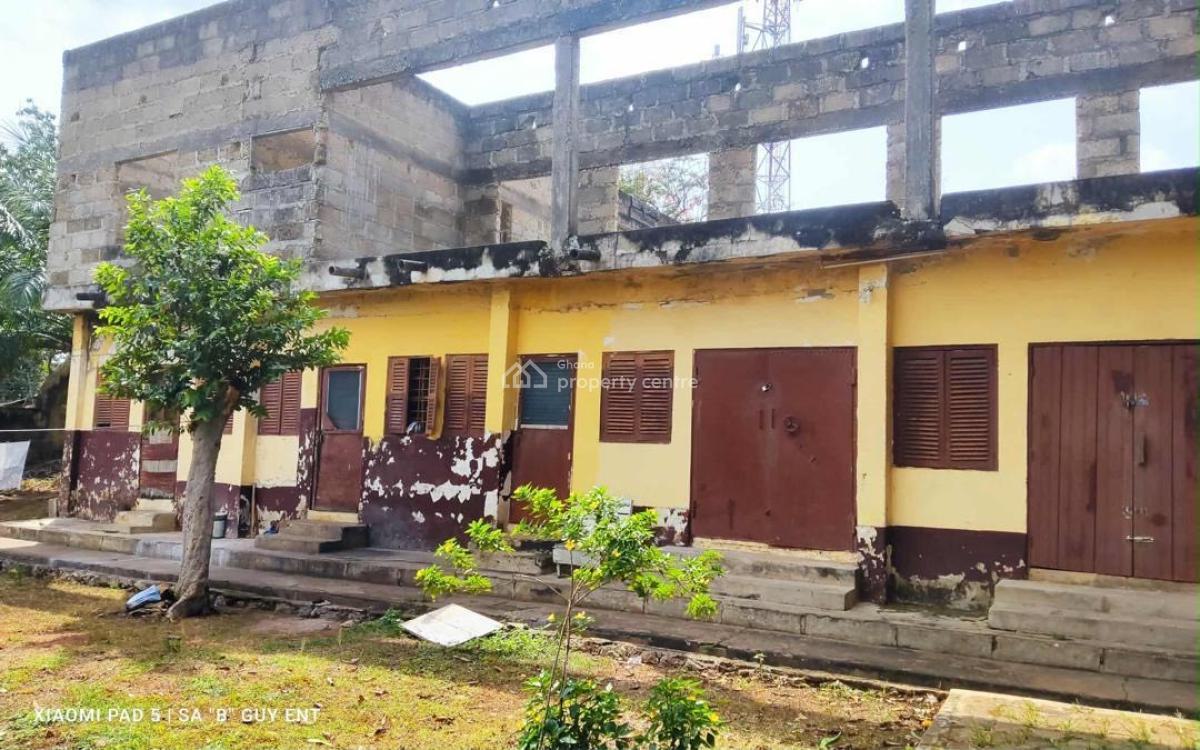 2.7-acre Land, Nhyieso ( Around Georgia Hotel ), Kumasi Metropolitan, Ashanti, Residential Land for Sale