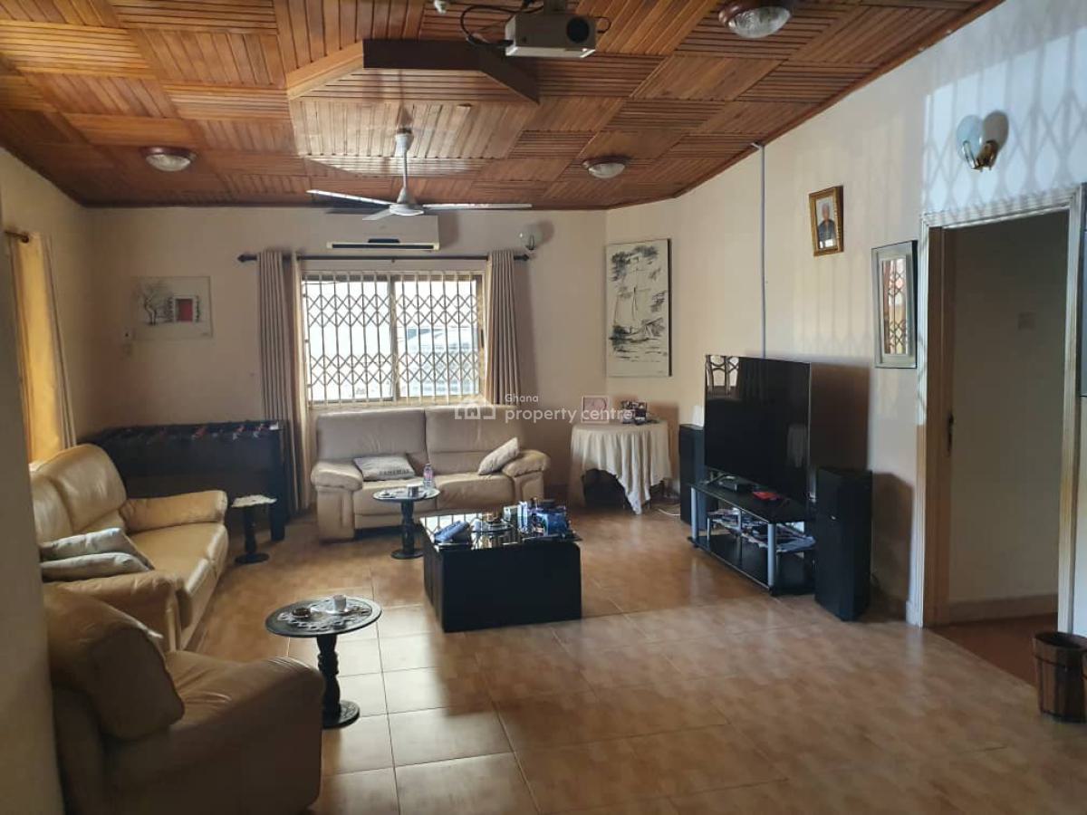 *2 Units of 3brm Apartments House on Almost 1 & Half Plots @ Dzorwulu, Opposite Word Miracle Church, Dzorwulu, Accra, House for Sale