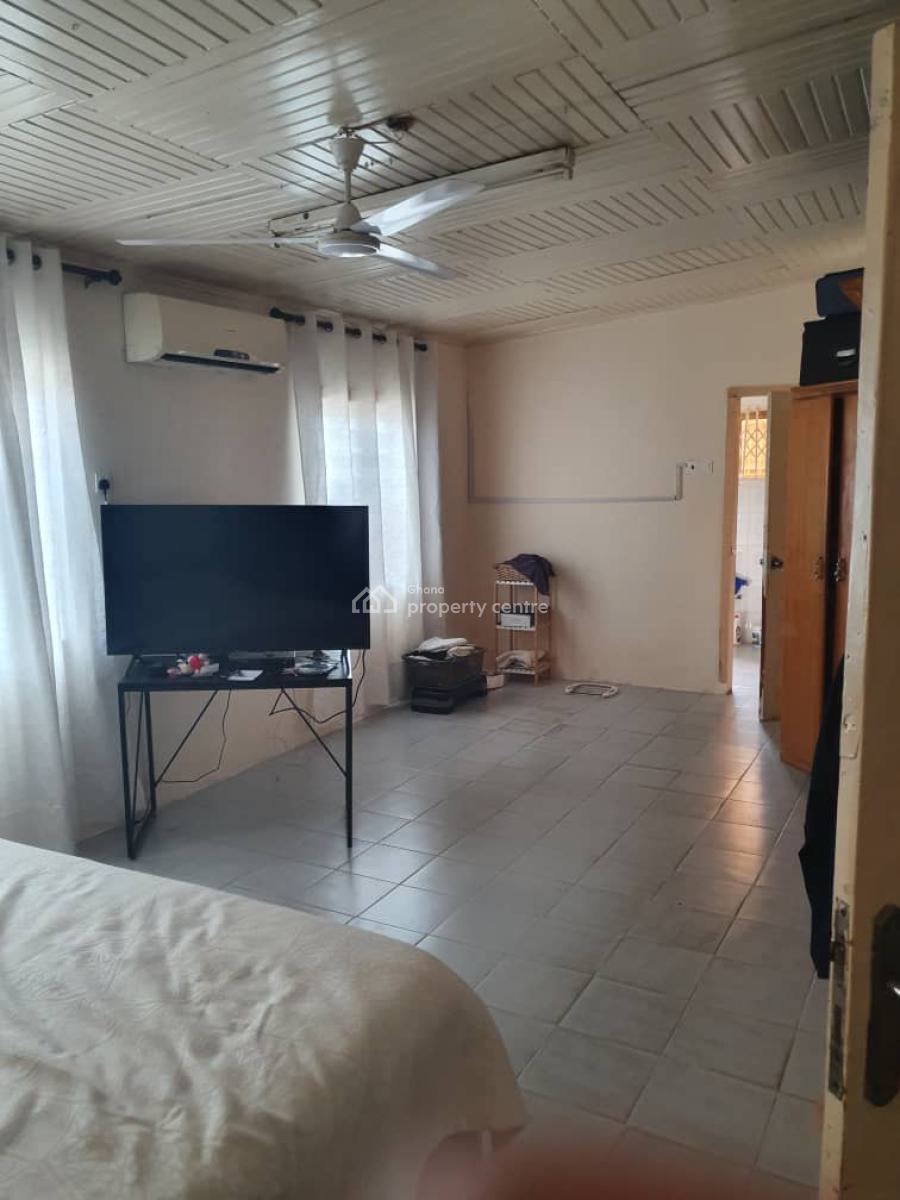 *2 Units of 3brm Apartments House on Almost 1 & Half Plots @ Dzorwulu, Opposite Word Miracle Church, Dzorwulu, Accra, House for Sale