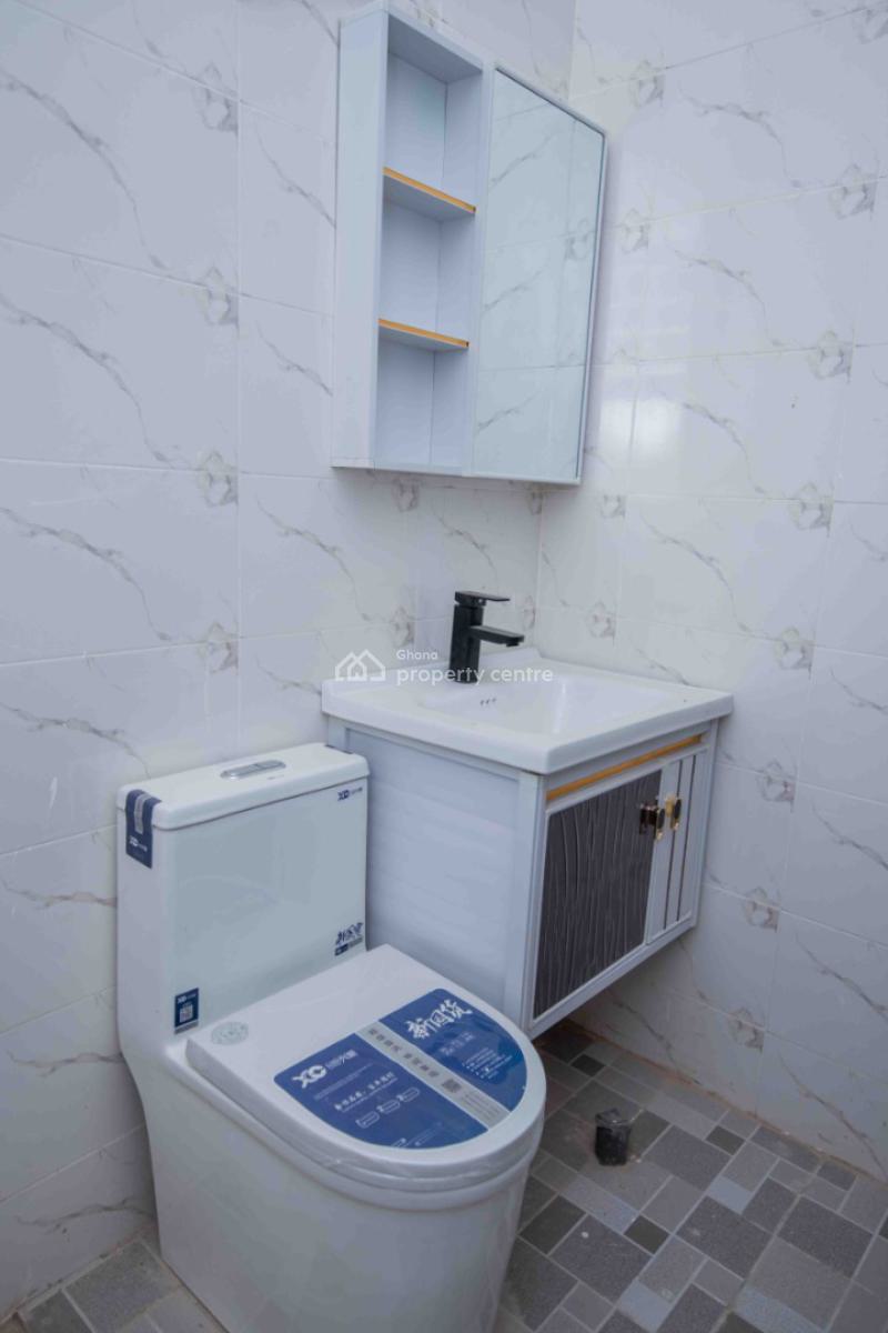 2 Bedroom Detached Bungalow, Oyarifa Wanaki School, Oyarifa, La Nkwantanang Madina Municipal, Accra, Detached Bungalow for Sale