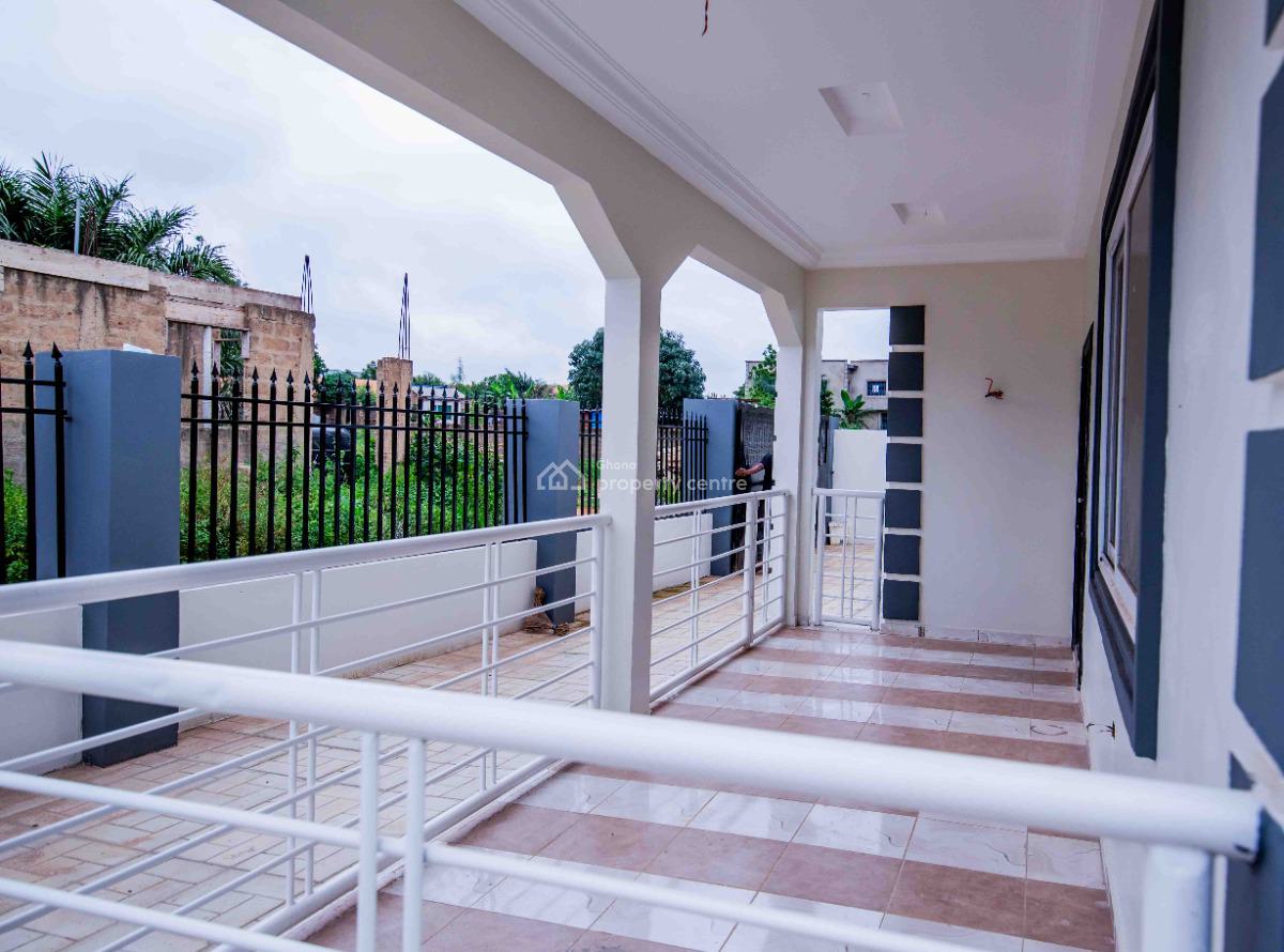 2 Bedroom Detached Bungalow, Oyarifa Wanaki School, Oyarifa, La Nkwantanang Madina Municipal, Accra, Detached Bungalow for Sale