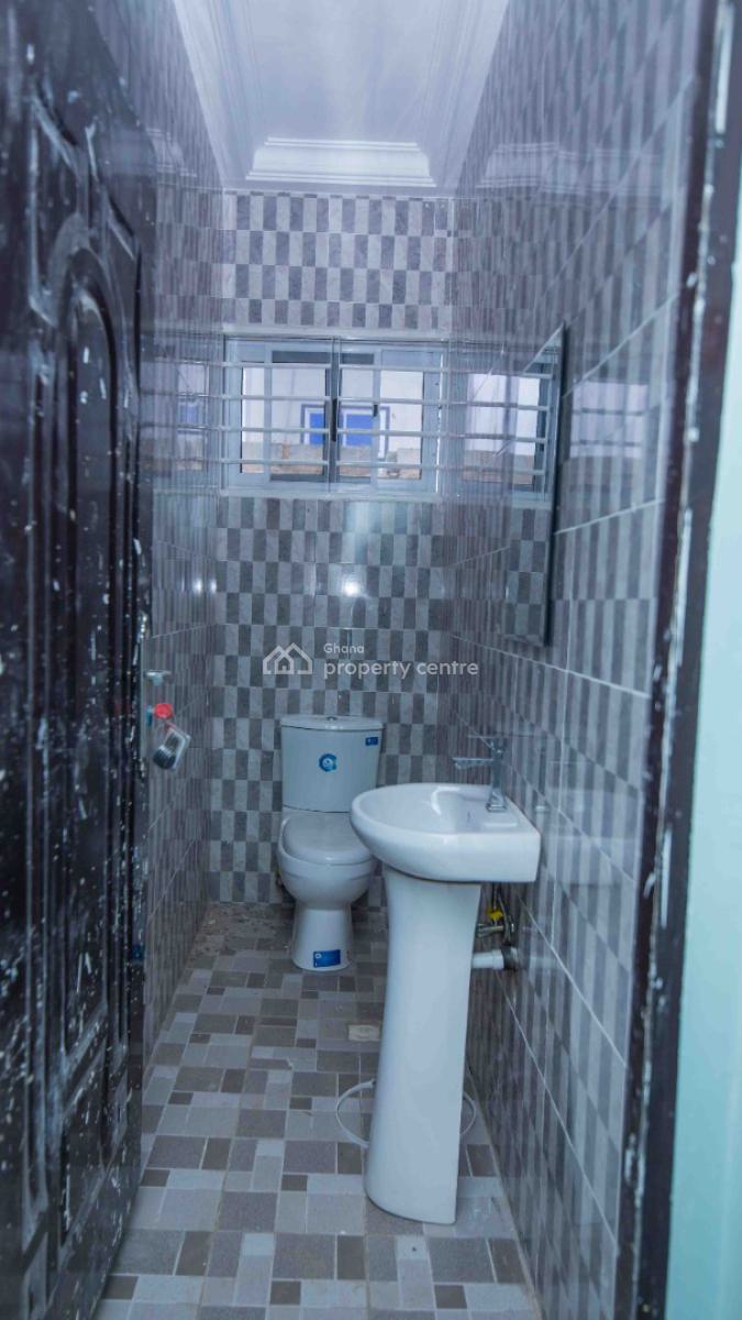 2 Bedroom Detached Bungalow, Oyarifa Wanaki School, Oyarifa, La Nkwantanang Madina Municipal, Accra, Detached Bungalow for Sale