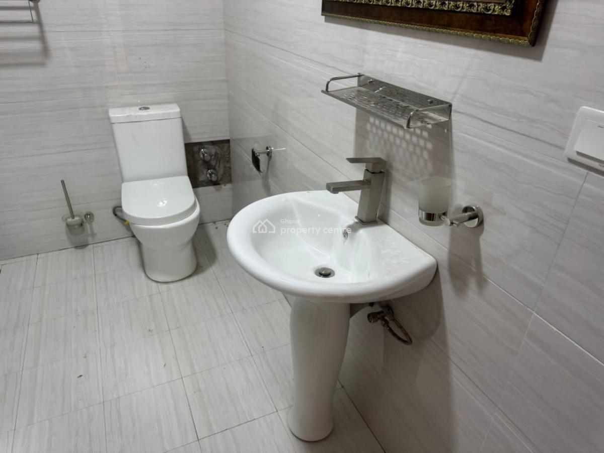 Executive 4-bedroom, Tema, Accra, House for Rent