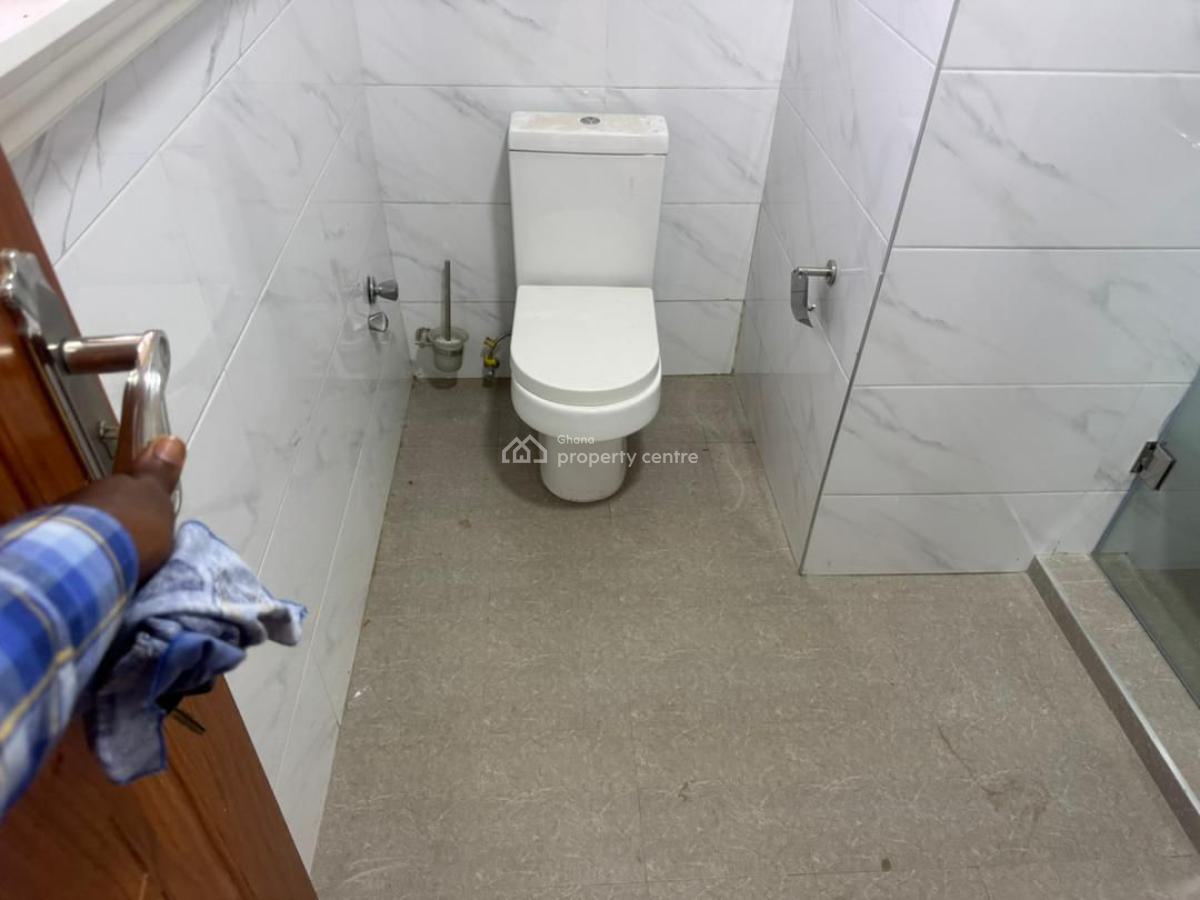 Executive 4-bedroom, Tema, Accra, House for Rent