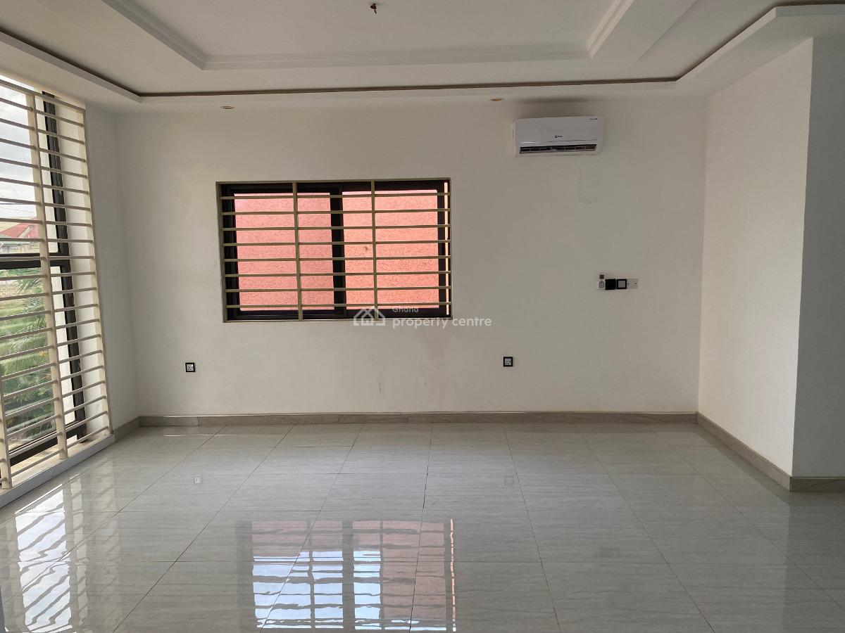 Luxurious 4-bedroom Detached Home at Hermosa Court, Oyarifa, Oyari, Hermosa Court, Oyarifa, La Nkwantanang Madina Municipal, Accra, Apartment for Sale