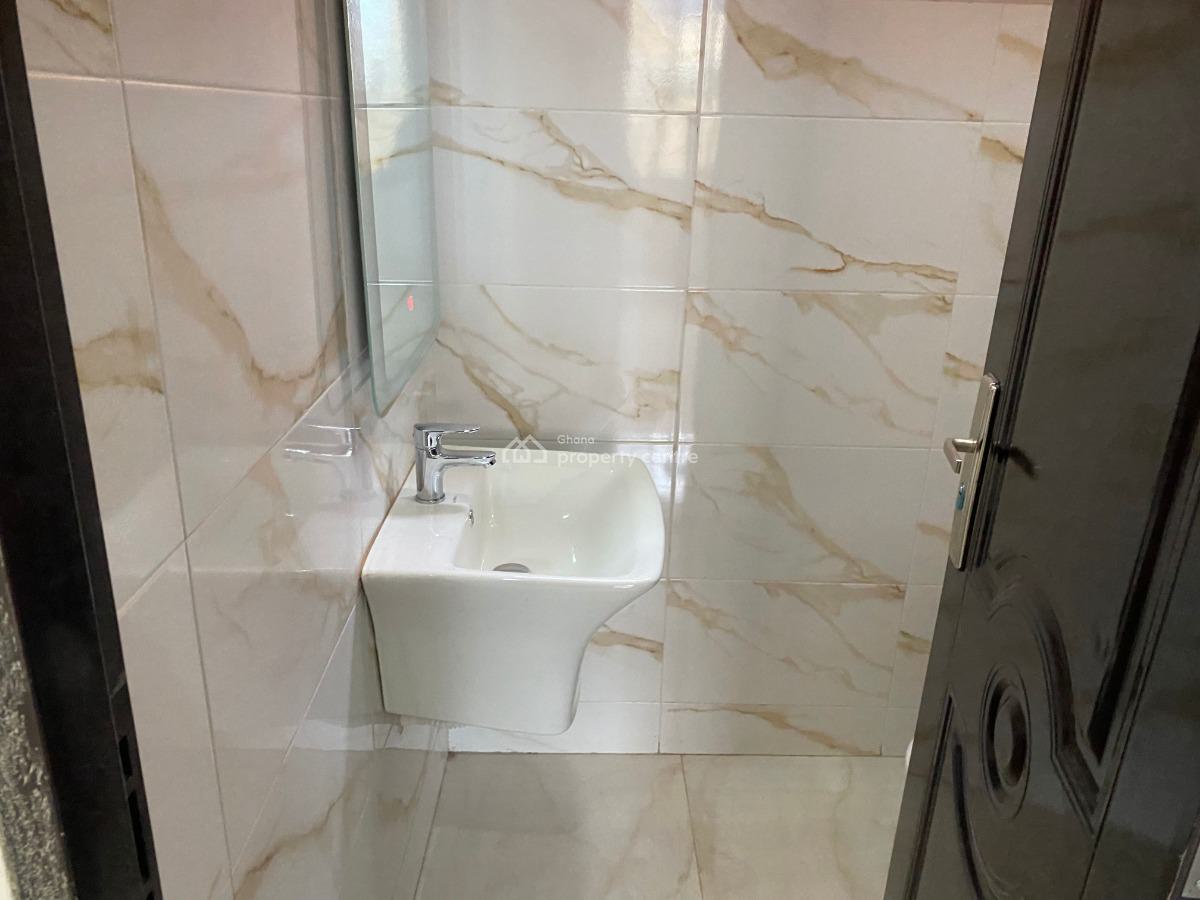 Luxurious 4-bedroom Detached Home at Hermosa Court, Oyarifa, Oyari, Hermosa Court, Oyarifa, La Nkwantanang Madina Municipal, Accra, Apartment for Sale