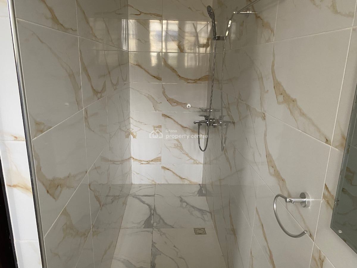 Luxurious 4-bedroom Detached Home at Hermosa Court, Oyarifa, Oyari, Hermosa Court, Oyarifa, La Nkwantanang Madina Municipal, Accra, Apartment for Sale