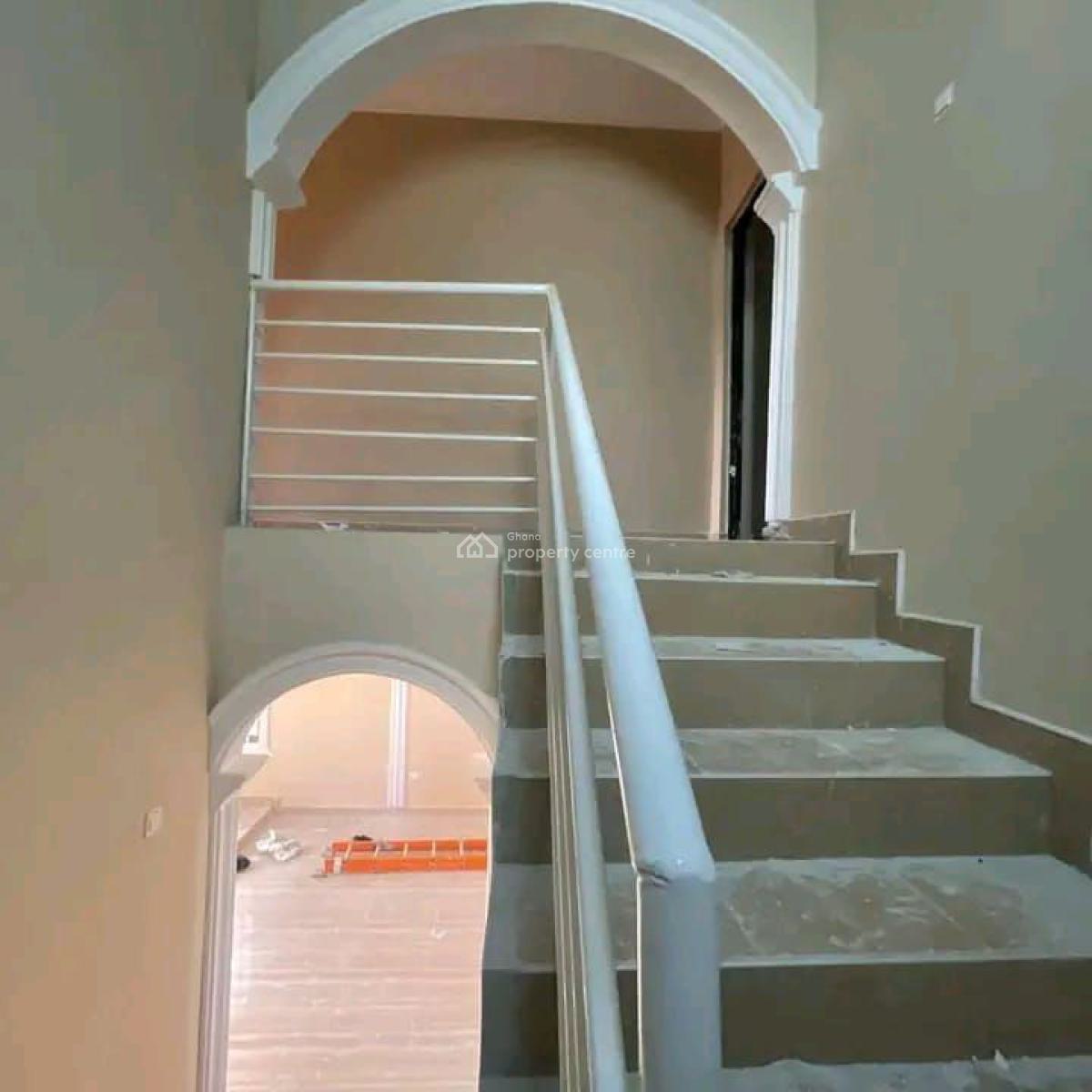 Executive 3-bedroom, Oyarifa, La Nkwantanang Madina Municipal, Accra, House for Rent