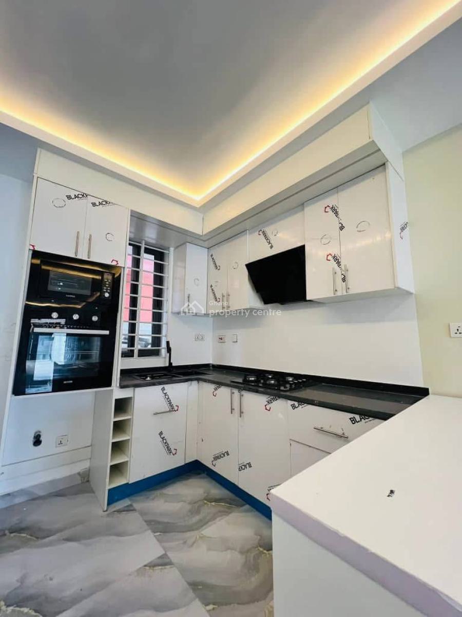 Luxury 2 Bedroom Townhouse in School Junction, Adgringanor, Ashaley Botwe, Adenta Municipal, Accra, Townhouse for Sale