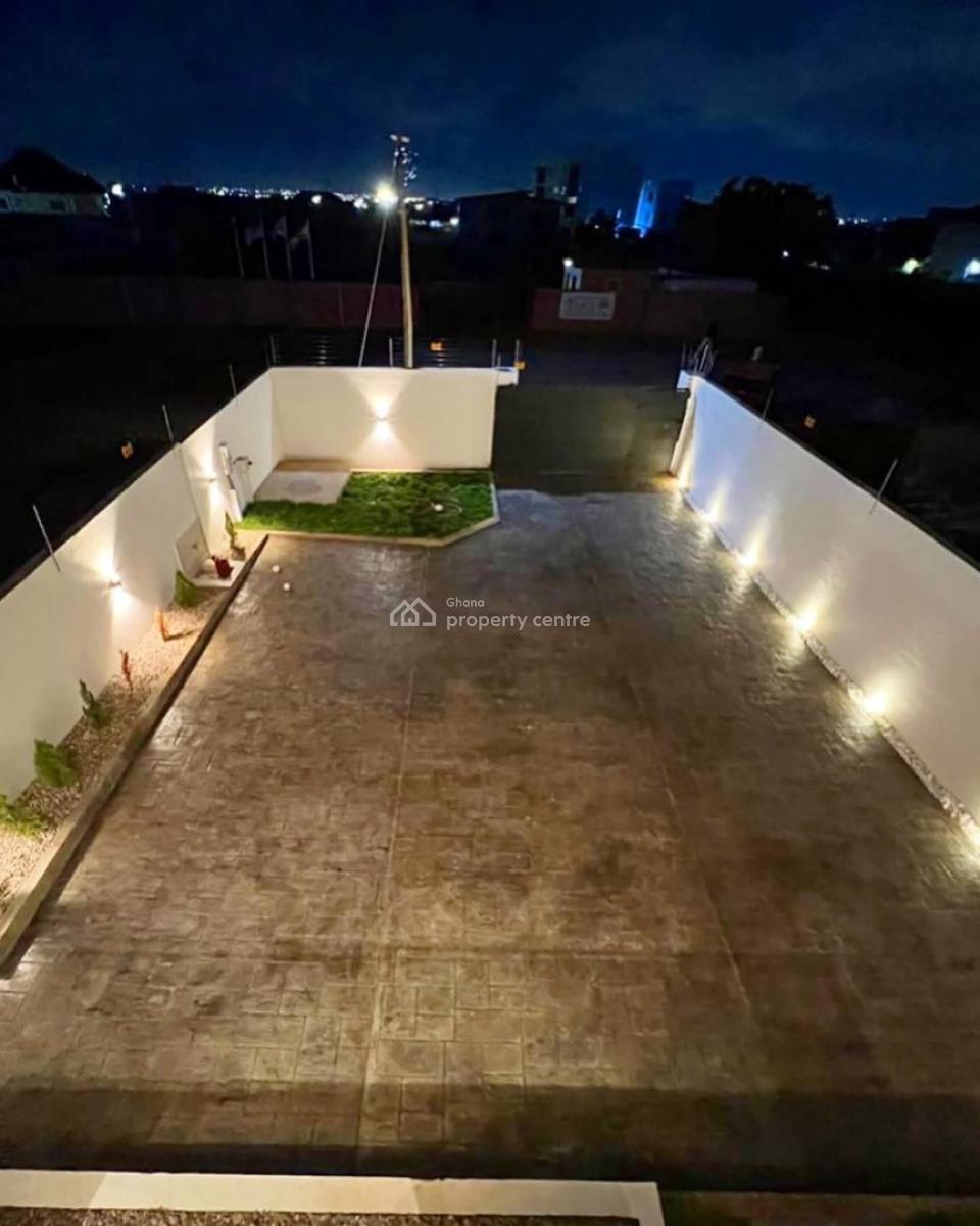 3 Bedroom with House Boys Quarters Lakeside, Lakeside, Adenta Municipal, Accra, Detached Duplex for Sale