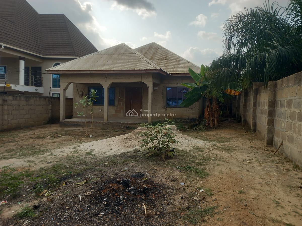 4 Bedrooms, Kenyasi Abrem, Kumasi Metropolitan, Ashanti, House for Sale