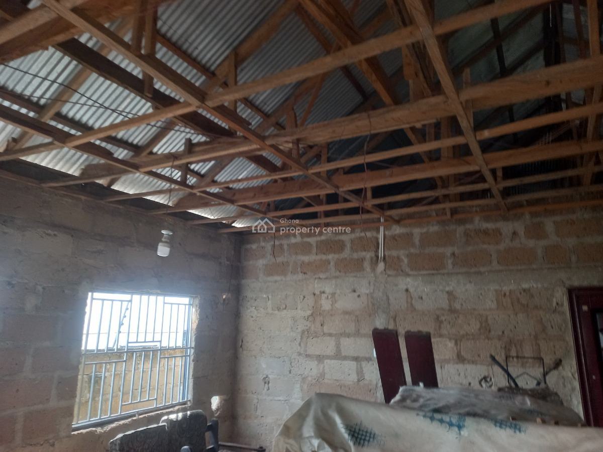 4 Bedrooms, Kenyasi Abrem, Kumasi Metropolitan, Ashanti, House for Sale