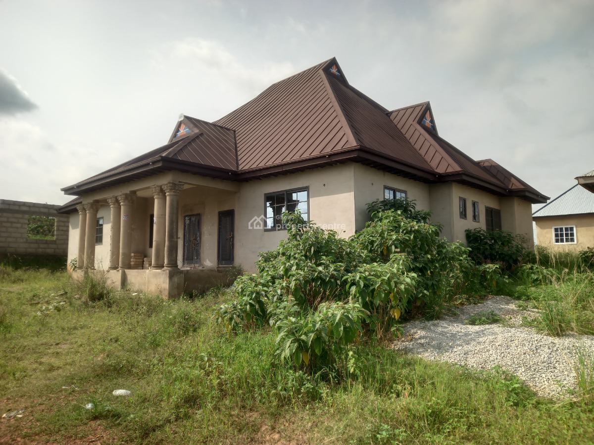 5 Bedrooms, Framoase,achiase Wasamire, Near Owhim Amanfrom, Buoho, Afrancho., Kumasi Metropolitan, Ashanti, House for Sale