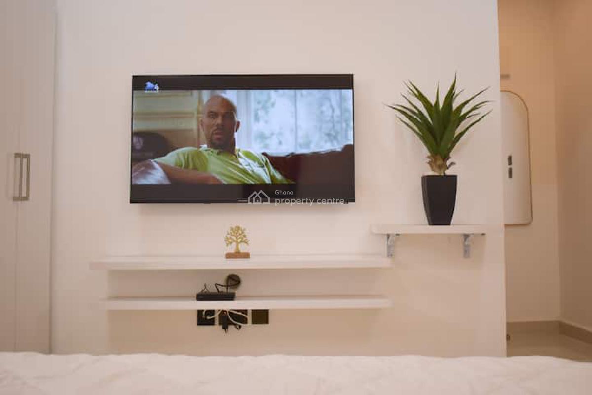 Furnished Studio Apartment with Swimming Pool and Gym, 37, Accra Metropolitan, Accra, Single Room Self Contained for Rent