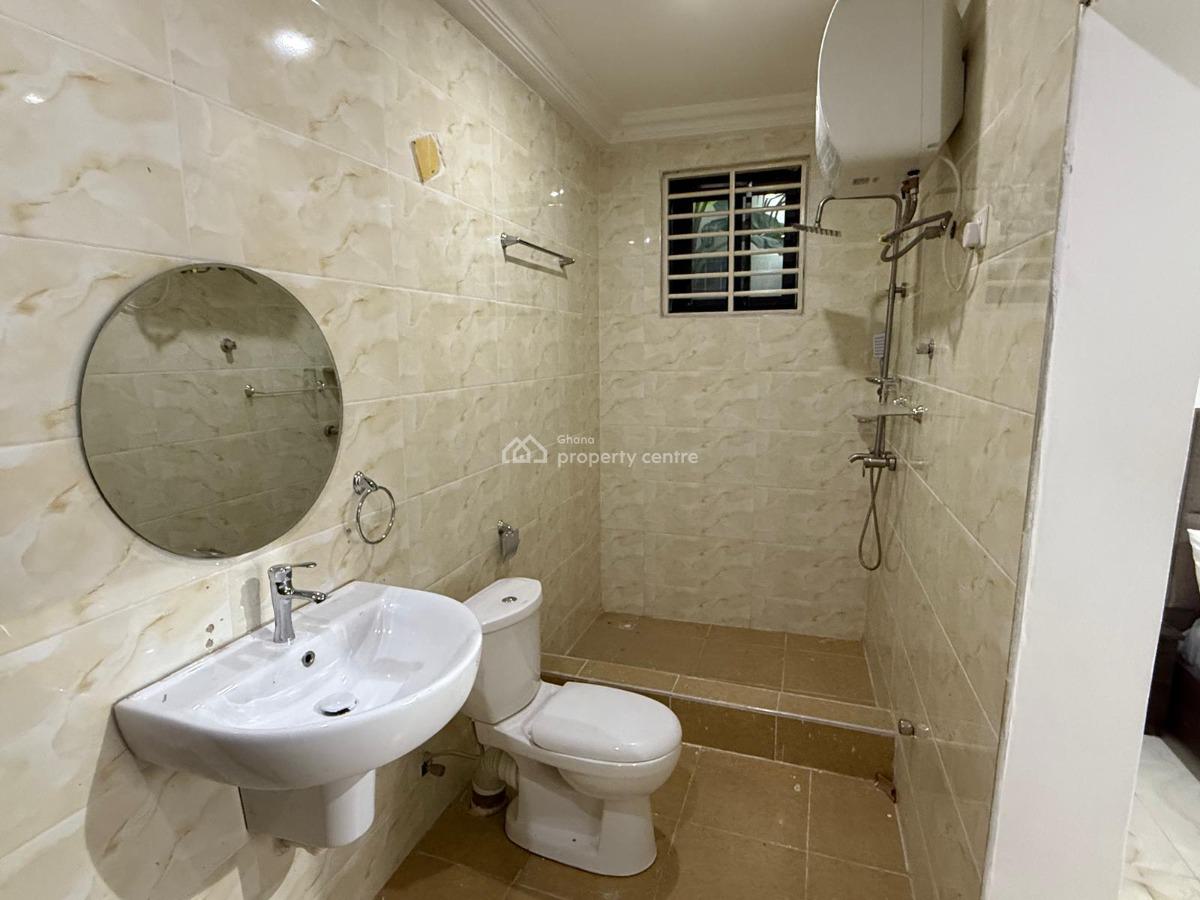 Two Bedroom Crescent Short Stay Apartment, 53 Acacia Street Kuottam Estate, Oyarifa, La Nkwantanang Madina Municipal, Accra, Apartment Short Let