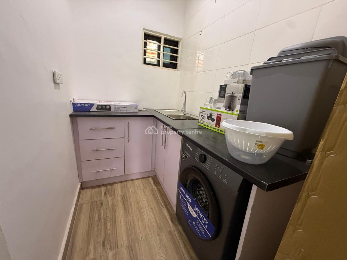 Three Bedroom Crescent Short Stay, 53 Acacia Street, Kuottam Estate, Oyarifa, La Nkwantanang Madina Municipal, Accra, Apartment Short Let