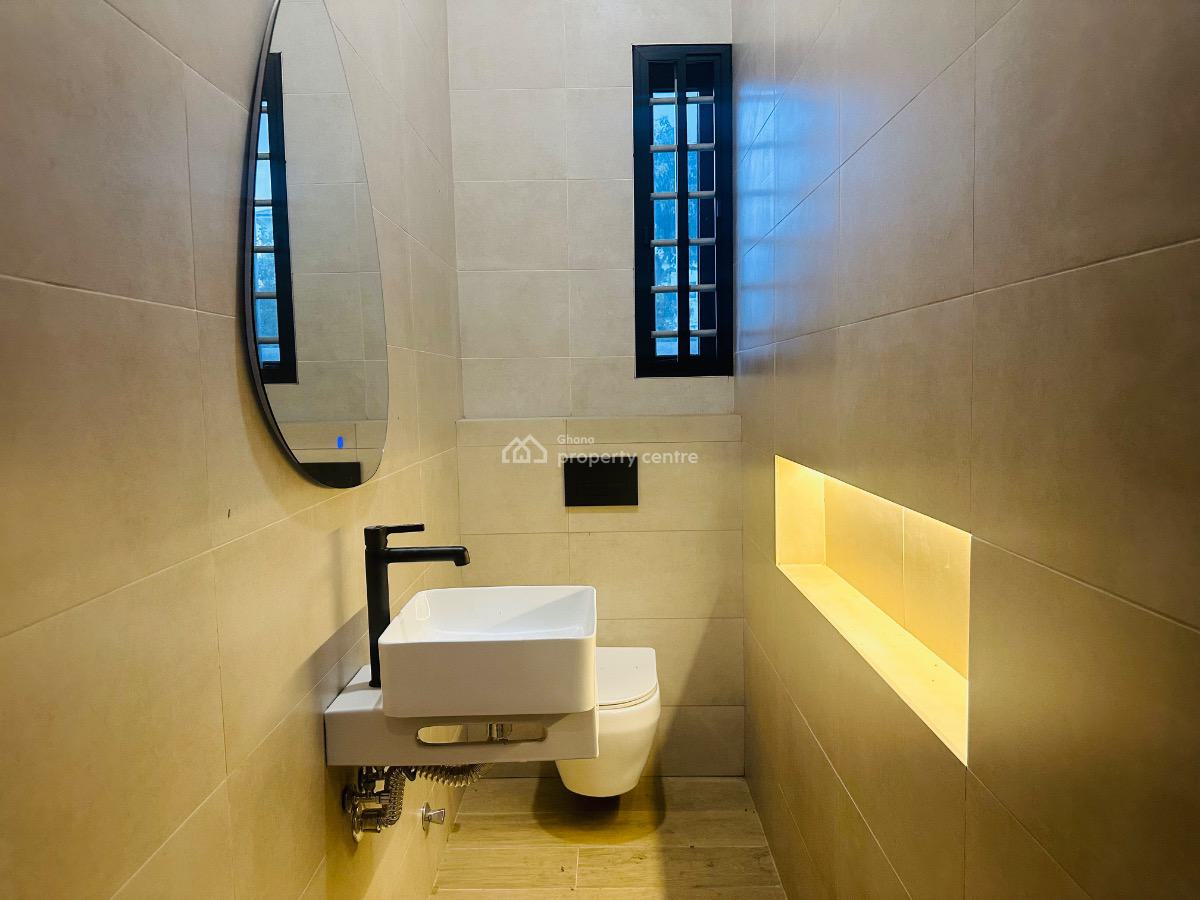 Deluxe 4 Bedroom, North Legon, Agbogba, North Legon, Accra, Townhouse for Sale