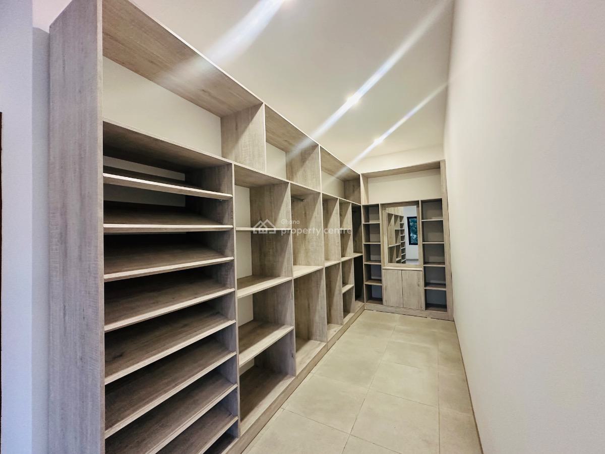 Deluxe 4 Bedroom, North Legon, Agbogba, North Legon, Accra, Townhouse for Sale