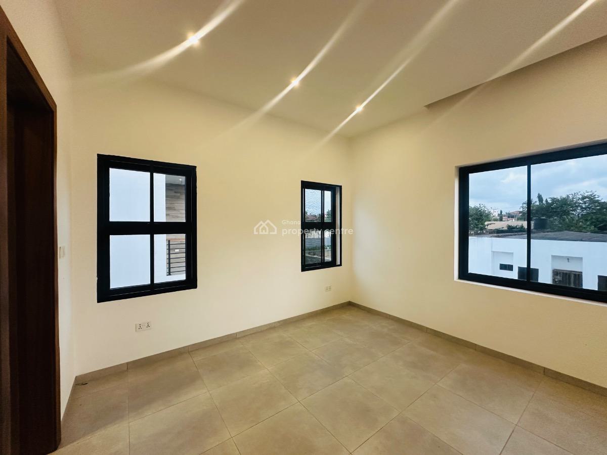 Deluxe 4 Bedroom, North Legon, Agbogba, North Legon, Accra, Townhouse for Sale