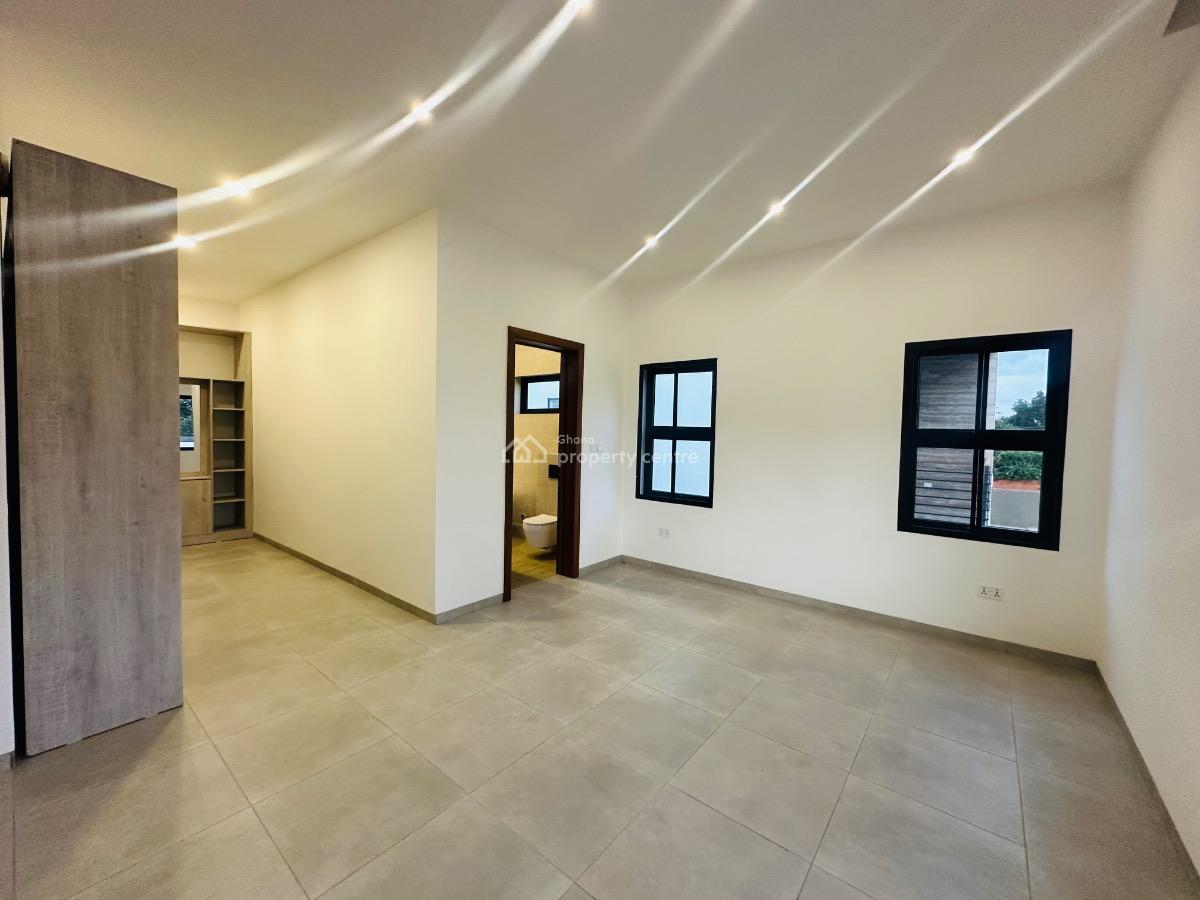 Deluxe 4 Bedroom, North Legon, Agbogba, North Legon, Accra, Townhouse for Sale