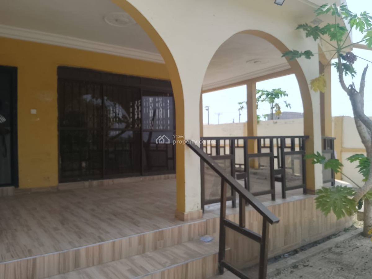 *new 4 Master Brm House on 2 Plots @ Kokrobite*, Kokrobite Dvla Office, Accra Metropolitan, Accra, House for Sale