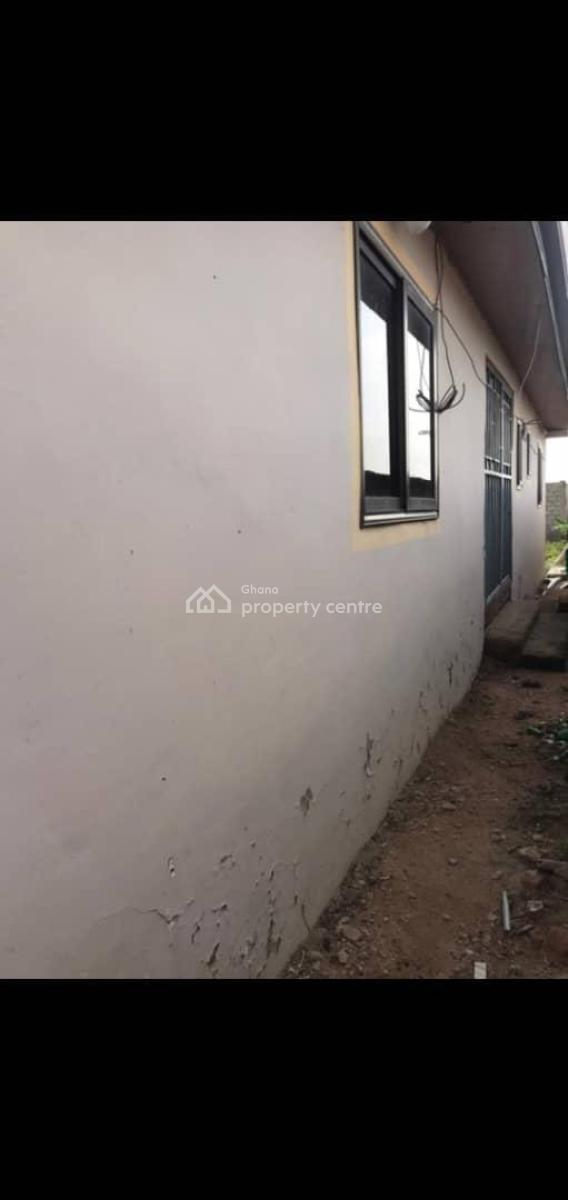 4 Master Bedroom + 2 Stores, Storey Foundation on 1 & Half Plots, Amasaman, Adjen Kotoku, Ga West Municipal, Accra, House for Sale