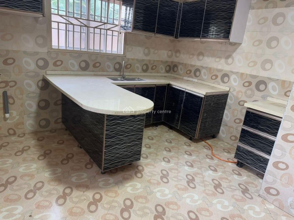 Executive 3-bedroom Townhouse, Achimota, Accra, Townhouse for Rent