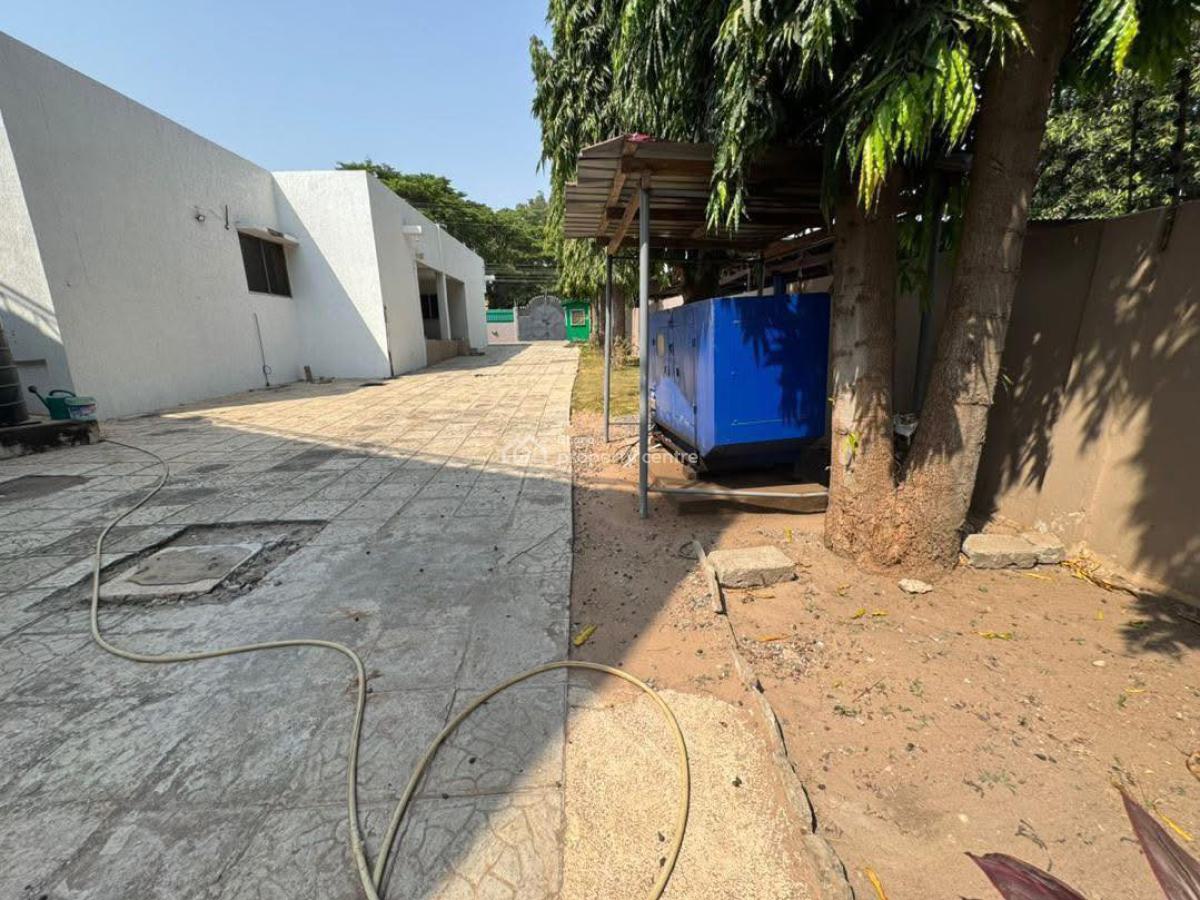 Executive Commercial/residential 5-bedroom, Abelemkpe, Accra, House for Rent