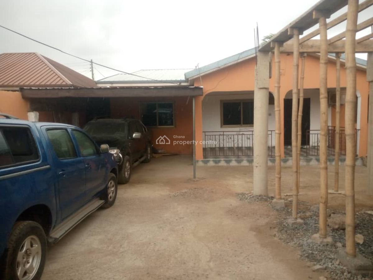 6 Bedroom of 3 Apartments Storey + Shop, Lamptey Mills. Afajoy School Area, Kasoa, Awutu-senya East, Central Region, Apartment for Sale