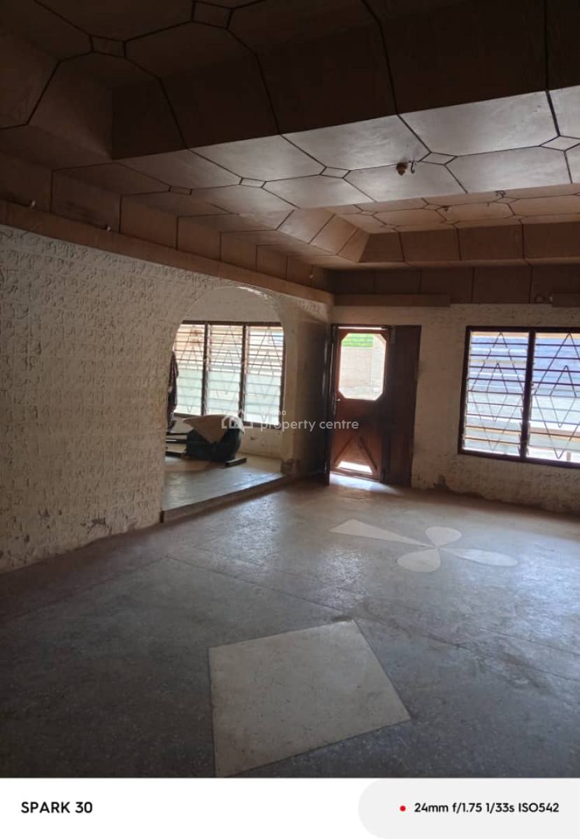 *registered 4brm House with a Store @ Anyaa, Accra*, Anyaa Deeper Life Area, Accra Metropolitan, Accra, House for Sale