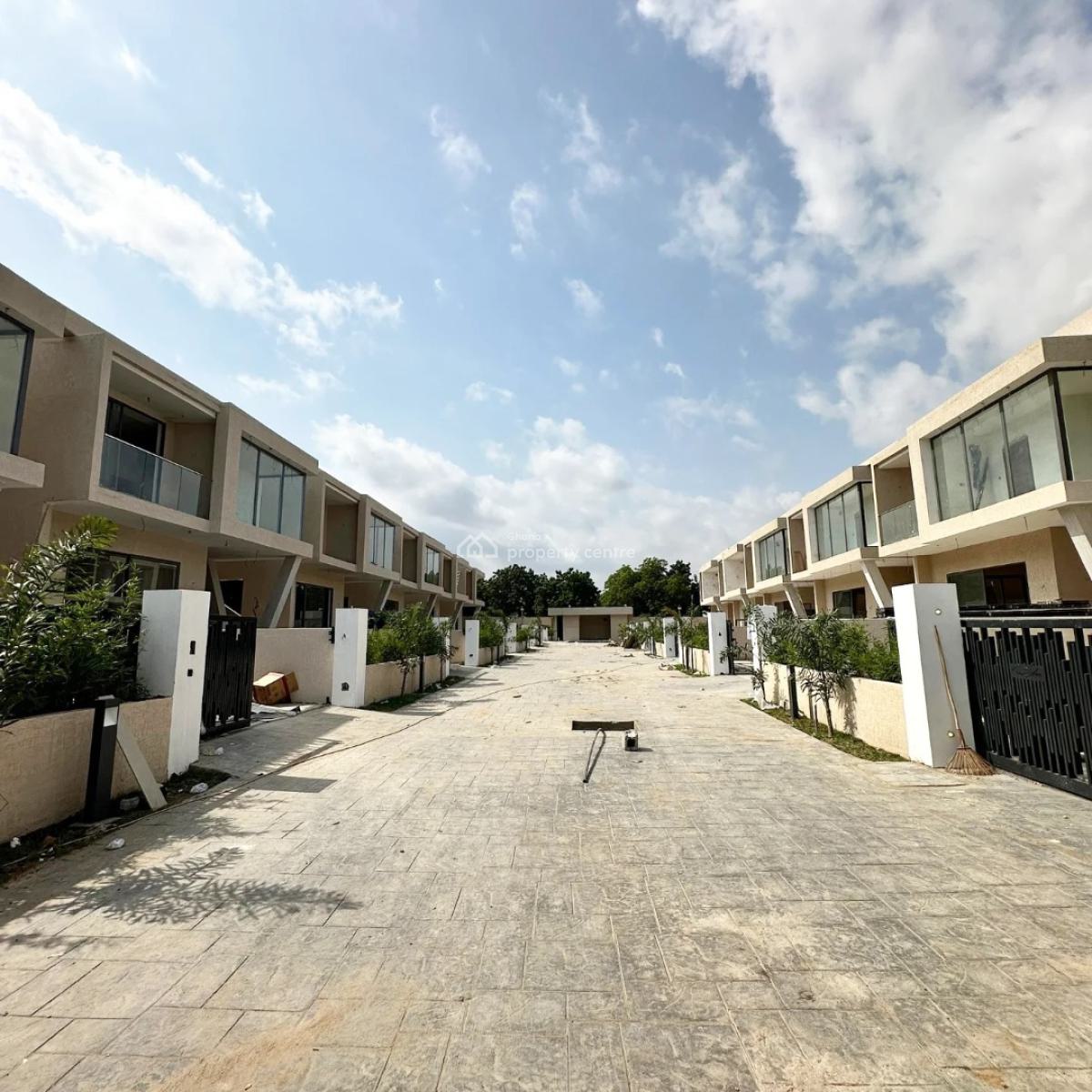 Executive 4 Bedrooms, Ashaley Botwe, Adenta Municipal, Accra, House for Sale