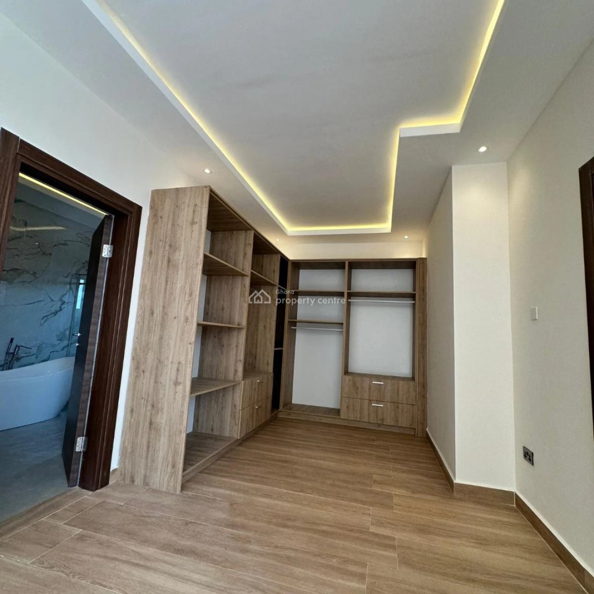 Executive 4 Bedrooms, Ashaley Botwe, Adenta Municipal, Accra, House for Sale