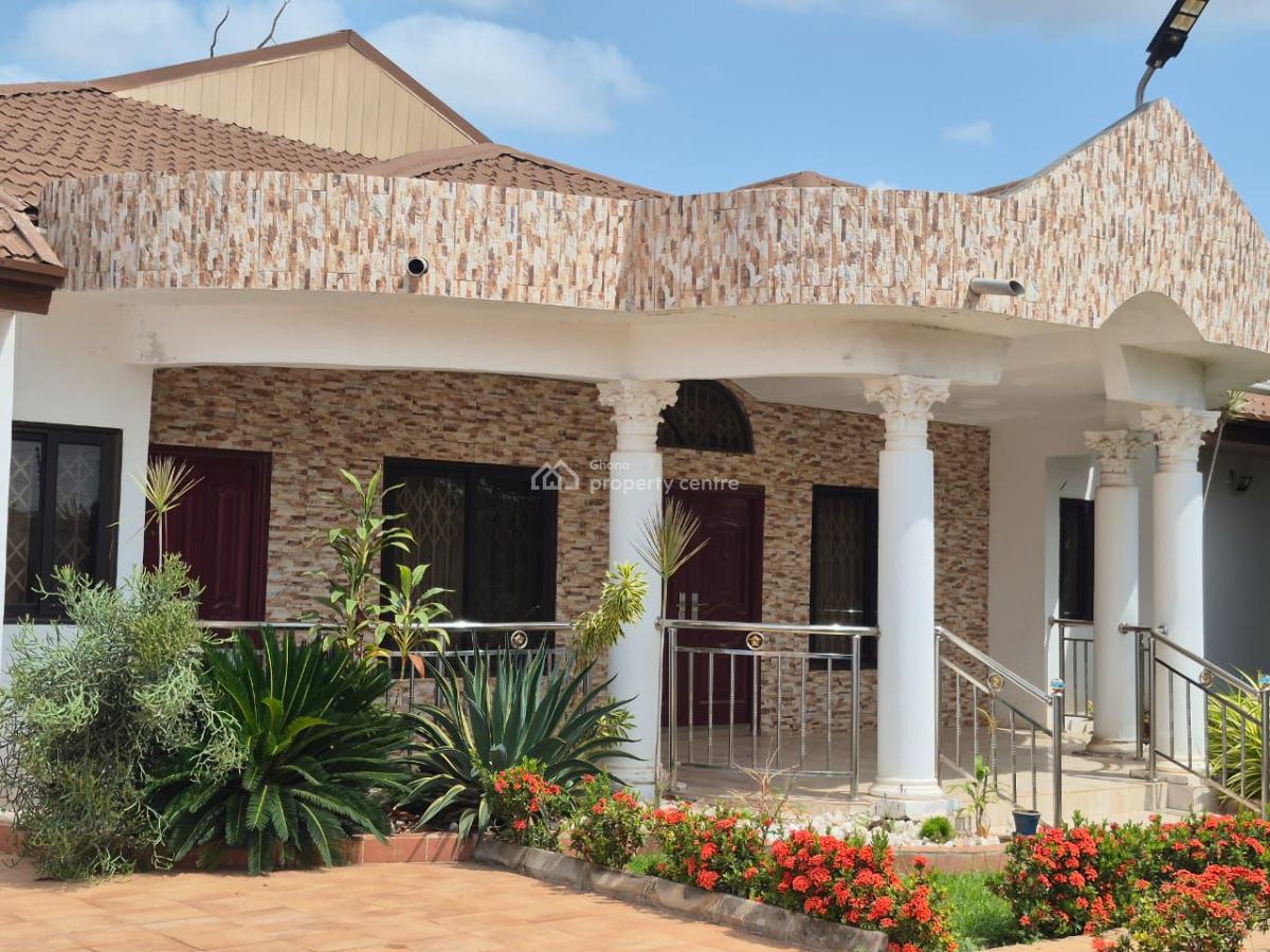 Fully Furnished 5 Bedroom House with Beautiful Land Scapes on 80/100ft, Oyarifa, La Nkwantanang Madina Municipal, Accra, Detached Bungalow for Sale