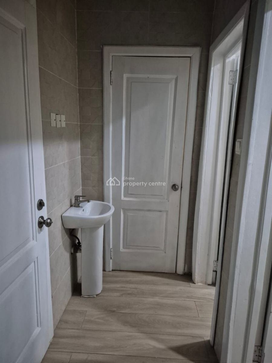 Fully Furnished 5 Bedroom House with Beautiful Land Scapes on 80/100ft, Oyarifa, La Nkwantanang Madina Municipal, Accra, Detached Bungalow for Sale