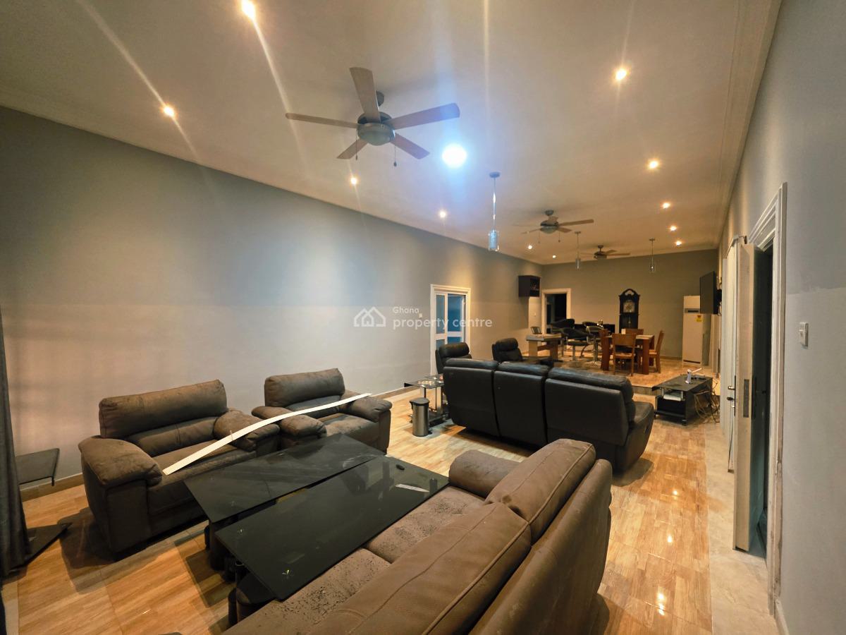 5 Bedroom House with a Spacious Compound and Garage, Spintex, Accra Metropolitan, Accra, House for Sale