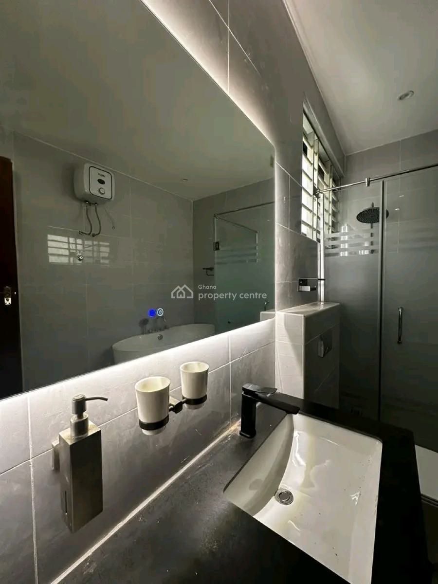 Ultra Modern 5-bedroom Townhouse, West Hill Mall, Ga South Municipal, Accra, Townhouse for Sale