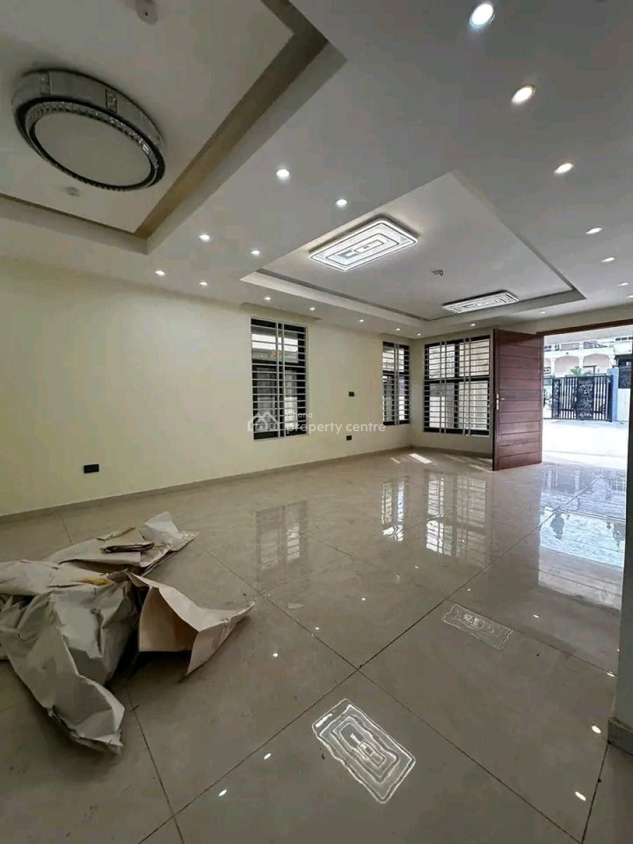 Ultra Modern 5-bedroom Townhouse, West Hill Mall, Ga South Municipal, Accra, Townhouse for Sale