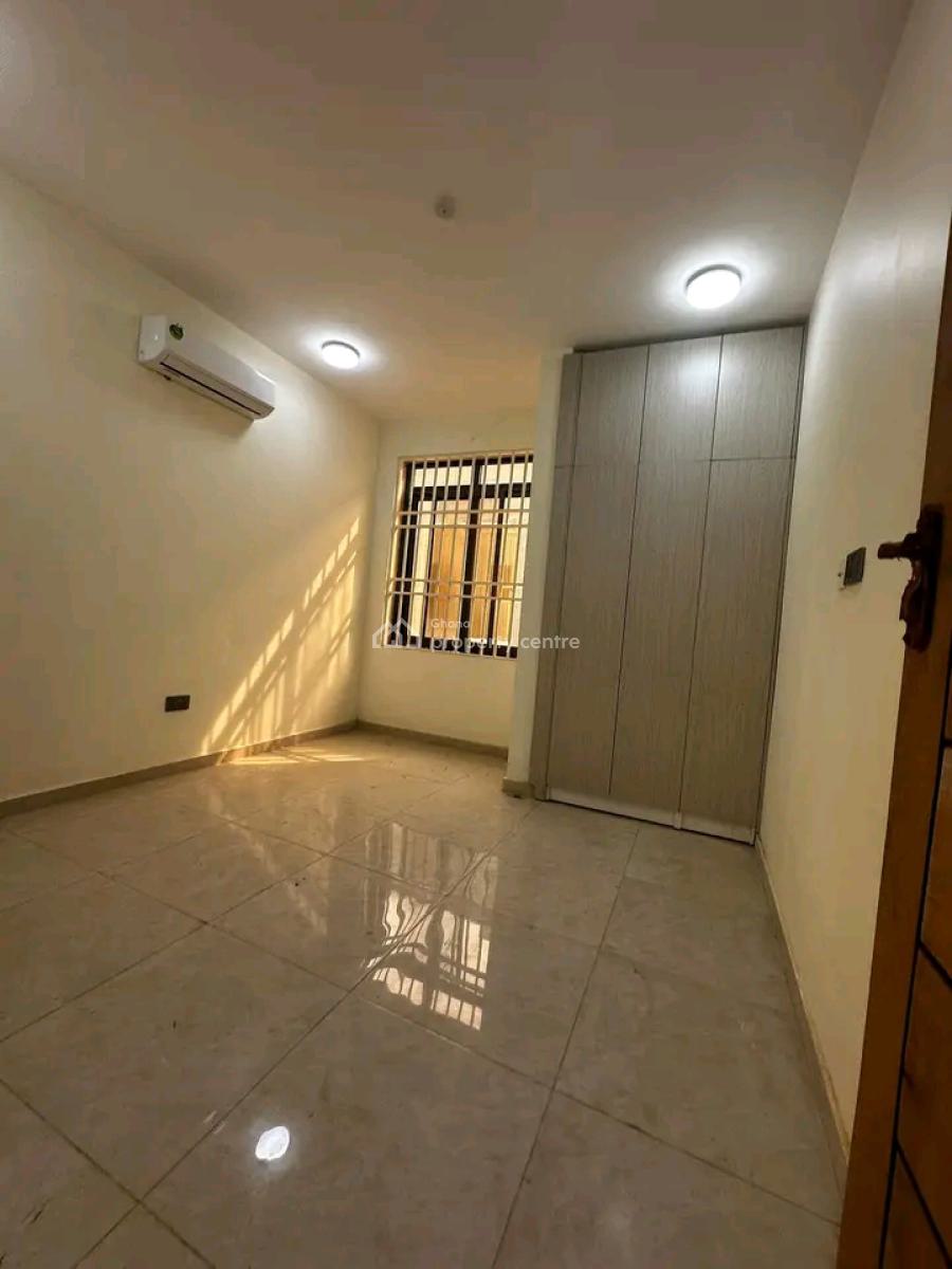 Ultra Modern 5-bedroom Townhouse, West Hill Mall, Ga South Municipal, Accra, Townhouse for Sale