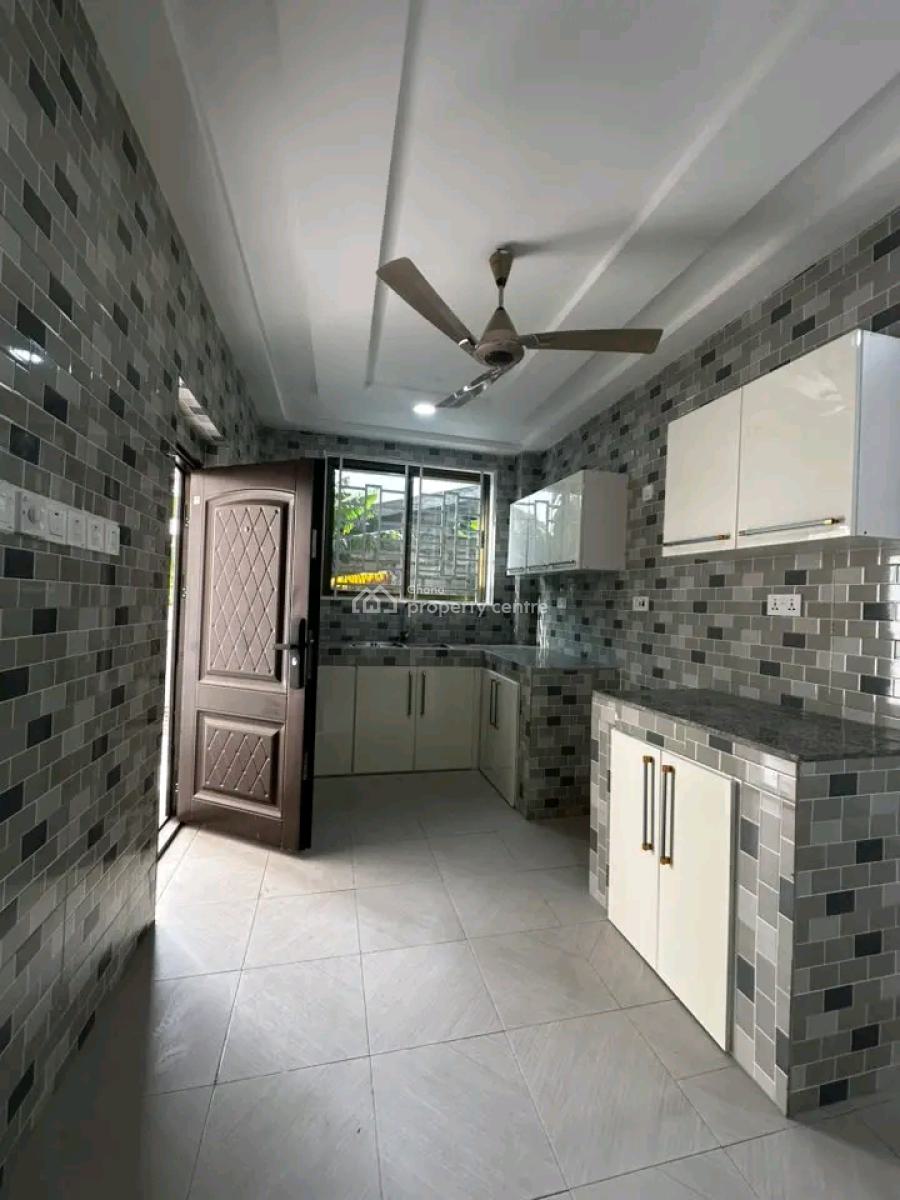 Executive 2-bedroom Apartment, West Hill Mall, Ga South Municipal, Accra, Apartment for Rent