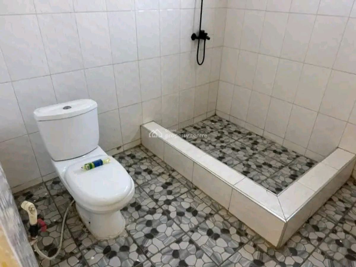 Spacious 4-bedroom House, Tantra Hill, Ga West Municipal, Accra, House for Rent