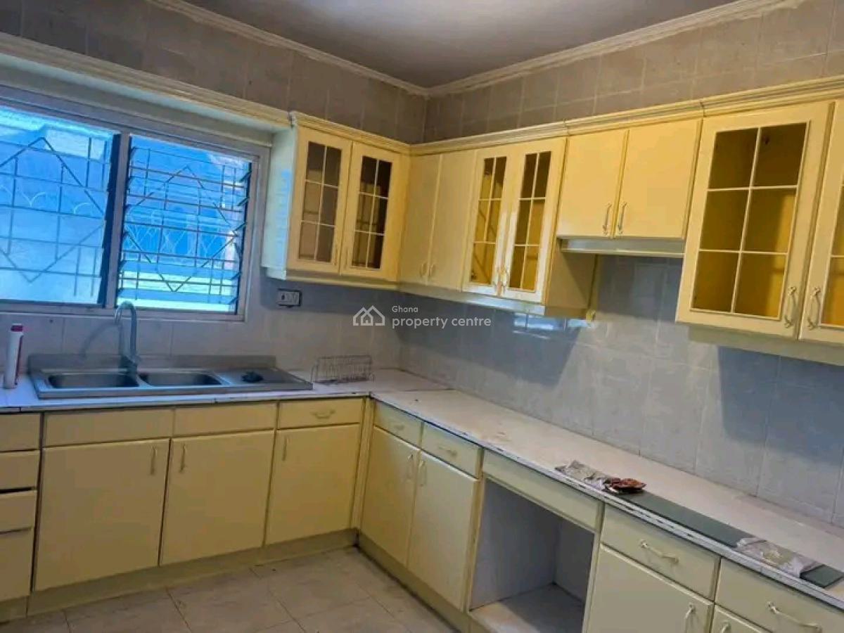Spacious 4-bedroom House, Tantra Hill, Ga West Municipal, Accra, House for Rent