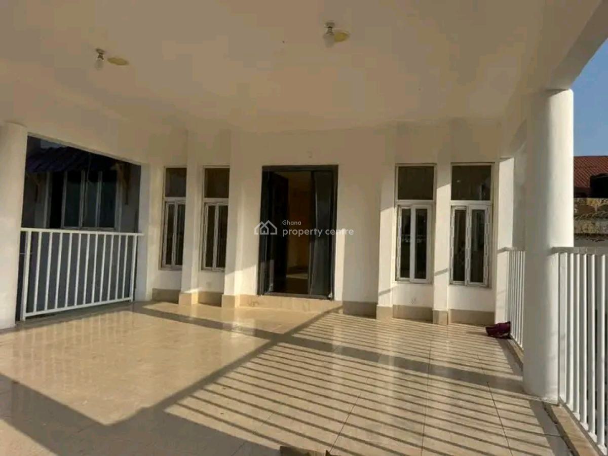 Spacious 4-bedroom House, Tantra Hill, Ga West Municipal, Accra, House for Rent