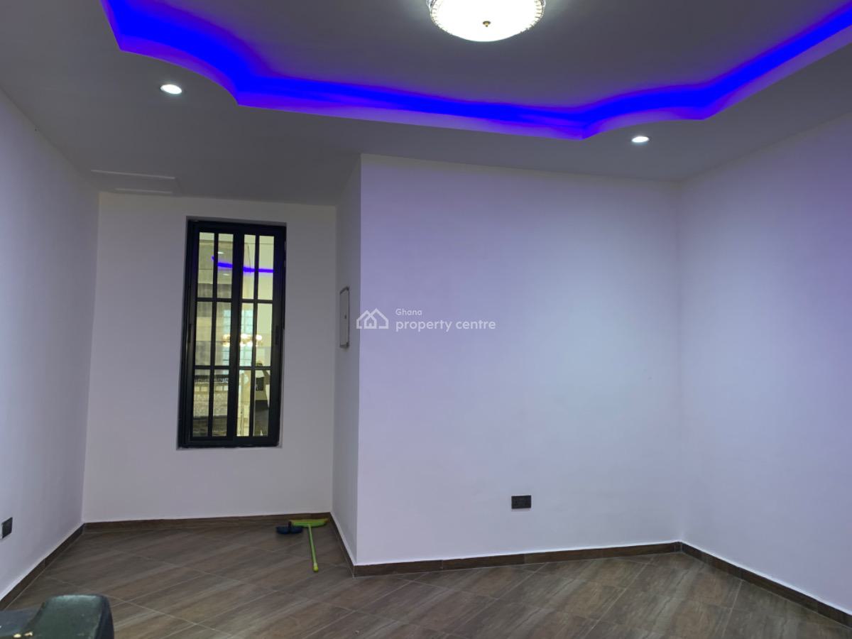 4 Bedrooms Duplex House, Amrahia, Adenta Municipal, Accra, Detached Duplex for Sale