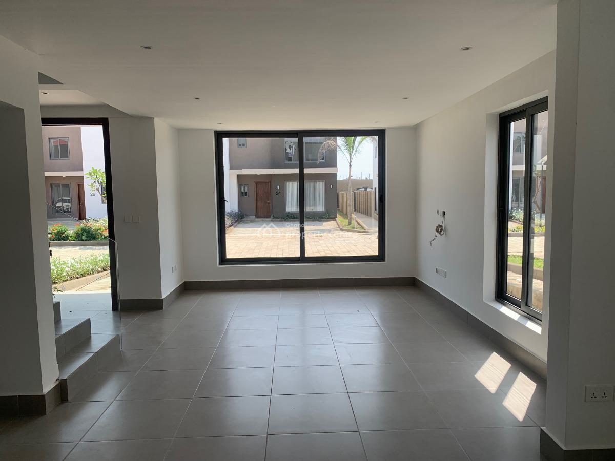 3 Bedroom Townhouse, Giffard Road, Burma Camp, Accra, Townhouse for Sale